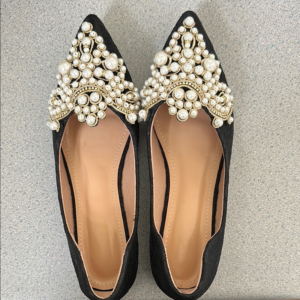 Elegant Black Pearl Embellished Women's Flats